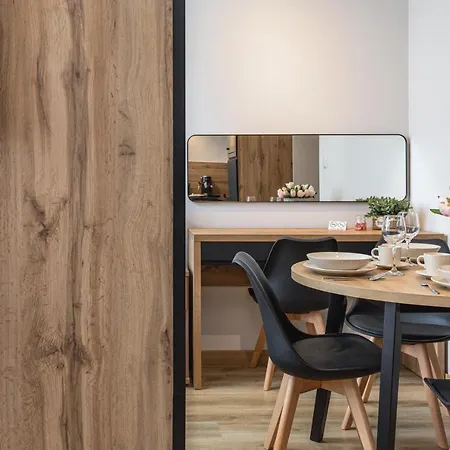 Apartament Planeta 300 Z Garazem By Renters * ميلنو
