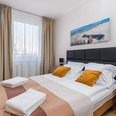 شقة Apartament Planeta 300 Z Garazem By Renters *