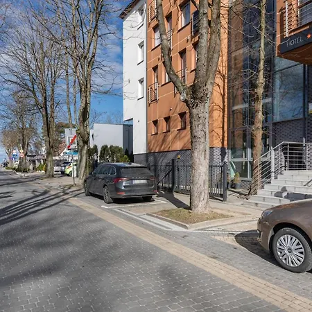 Apartament Planeta 300 Z Garazem By Renters * ميلنو