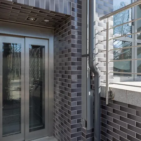 Apartament Planeta 300 Z Garazem By Renters شقة *